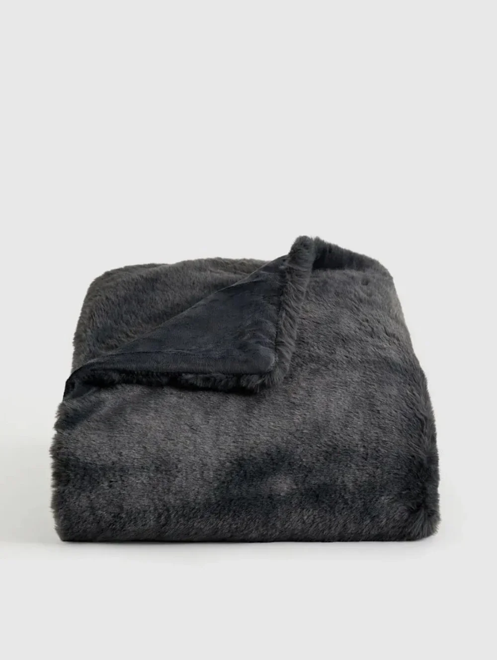 Quince Luxury Faux Fur Throw - Slate